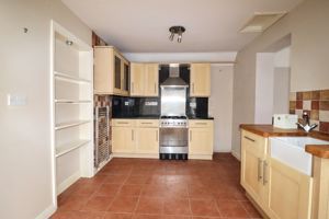 Kitchen- click for photo gallery